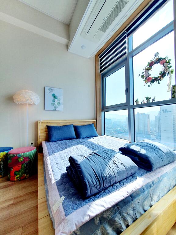 Platinum ë°˜ì›”ë‹¹ì—­ ì‚¼ì„±TV75 Netflix ìµœê³ ì¸µ - thumb 5