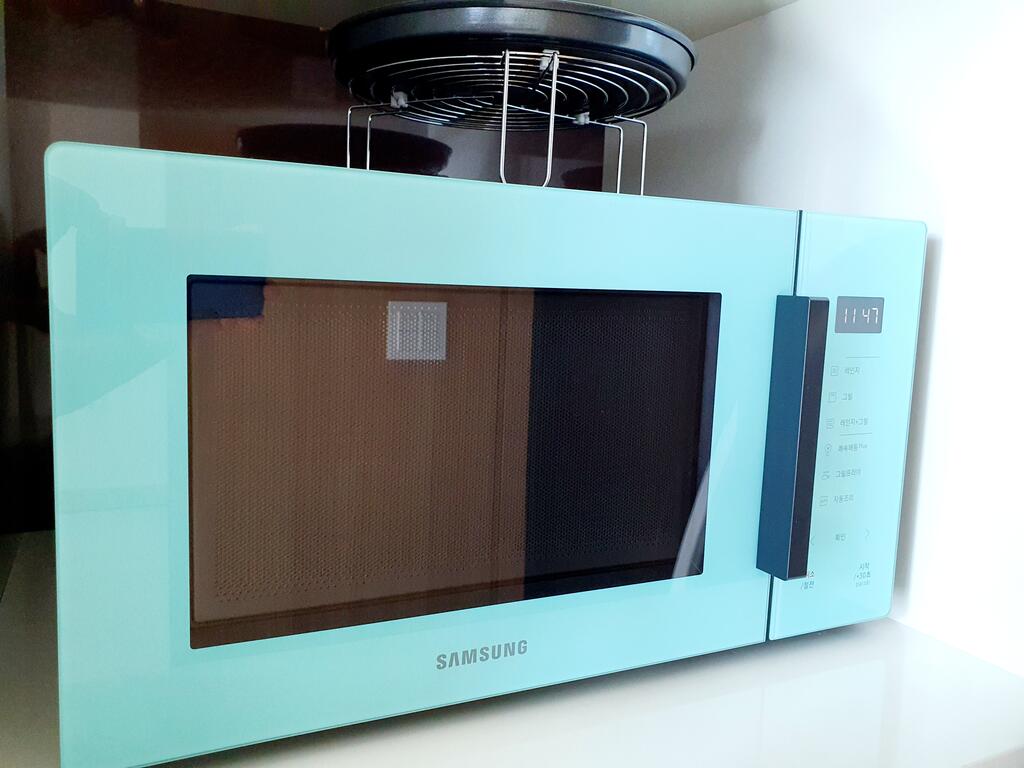 Platinum ë°˜ì›”ë‹¹ì—­ ì‚¼ì„±TV75 Netflix ìµœê³ ì¸µ - thumb 8