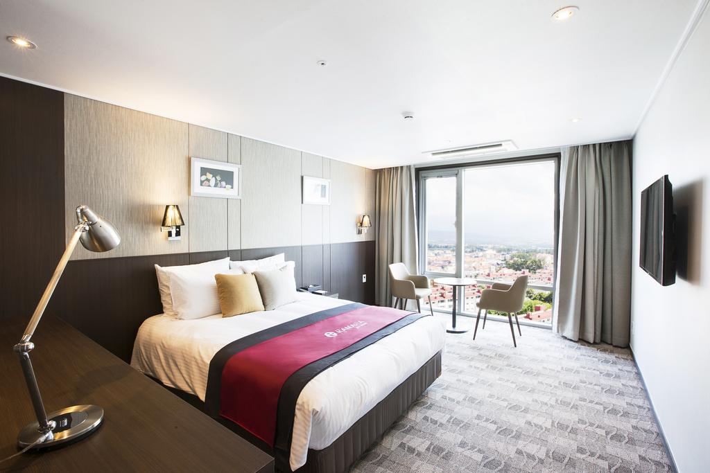 Ramada By Wyndham Jeju City Hall - thumb 0