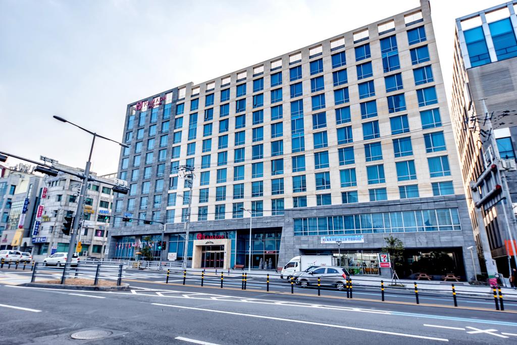Ramada By Wyndham Jeju City Hall - thumb 5
