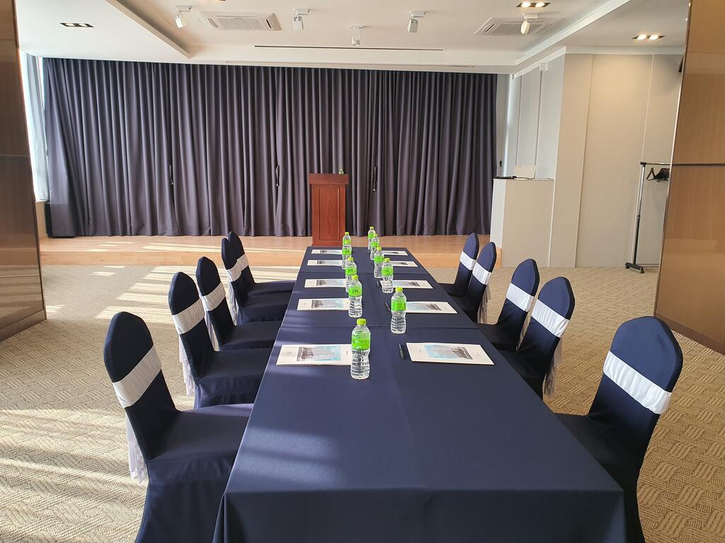 Rest Hotel - thumb 6