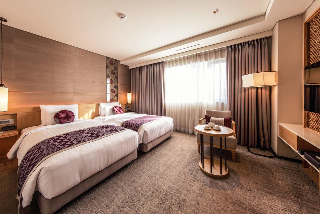 Royal Hotel Seoul - thumb 2