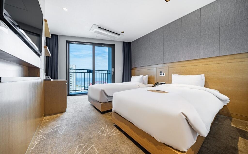 Sea Cruise Hotel - thumb 4