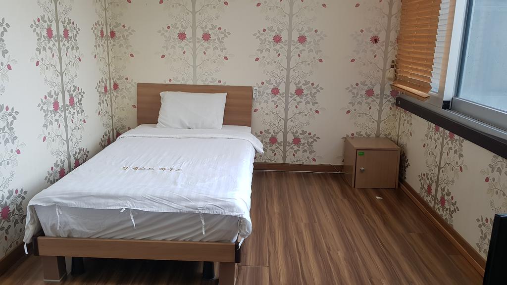 Seom Guesthouse - thumb 4