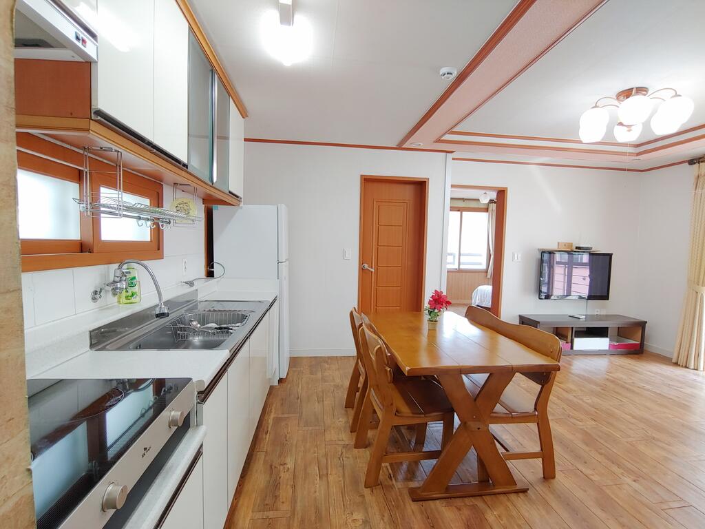 Seongsan Sunrise Pension - thumb 5
