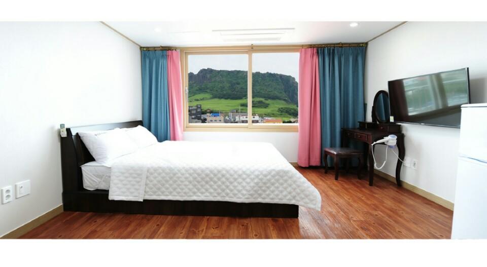 Seongsanpo Love Pension - thumb 7