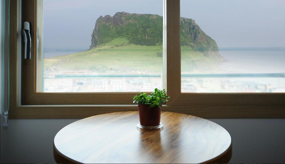 Seongsanpo Love Pension - thumb 0