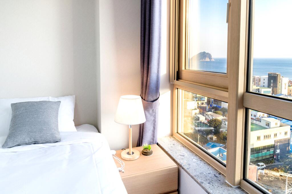 Shin Shin Hotel Seogwipo - thumb 2