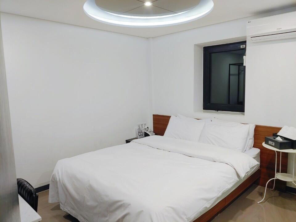 Shinchon Wol Hotel - thumb 1