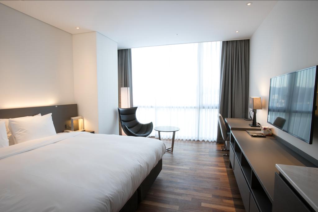 Sky View Hotel - thumb 6