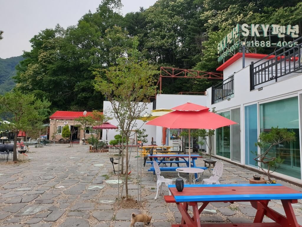 Sky Vivaldi Pension - thumb 1