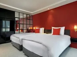 Hotel Alice and Trunk