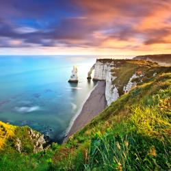 Etretat's Cliff, Étretat Accommodation South Korea